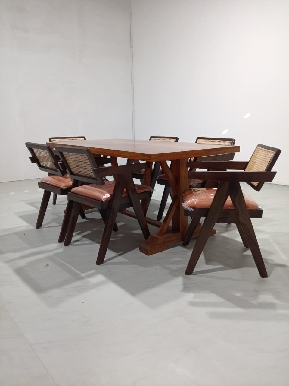 Gable Pierre Dining Set - 6 Seater