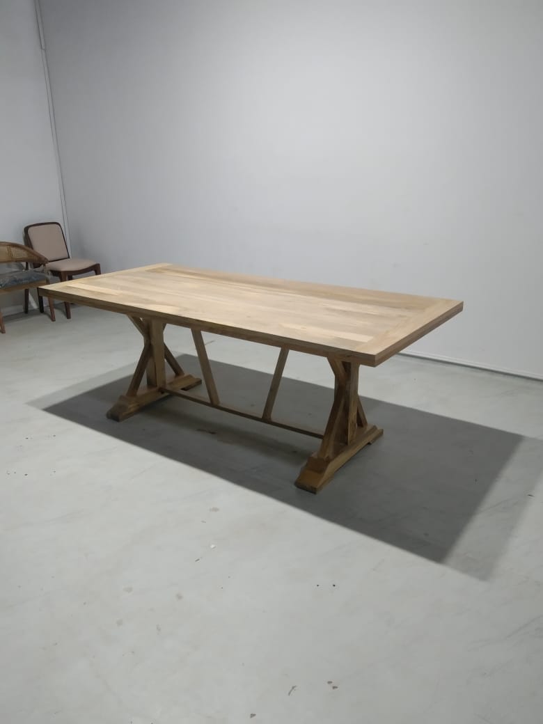 Gable Luxury Dining Table mango 210Cm *100Cm *76Cm