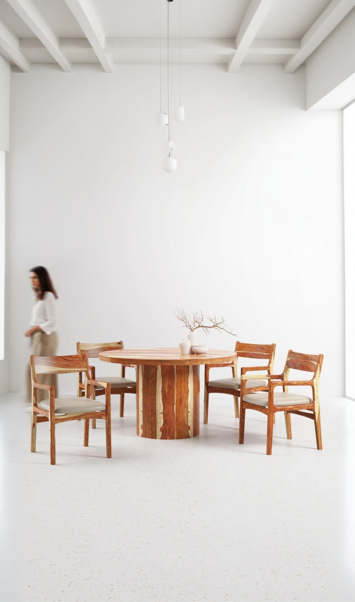 Luis_Kiyomi_Dining_Set_Cover_MOB.jpg