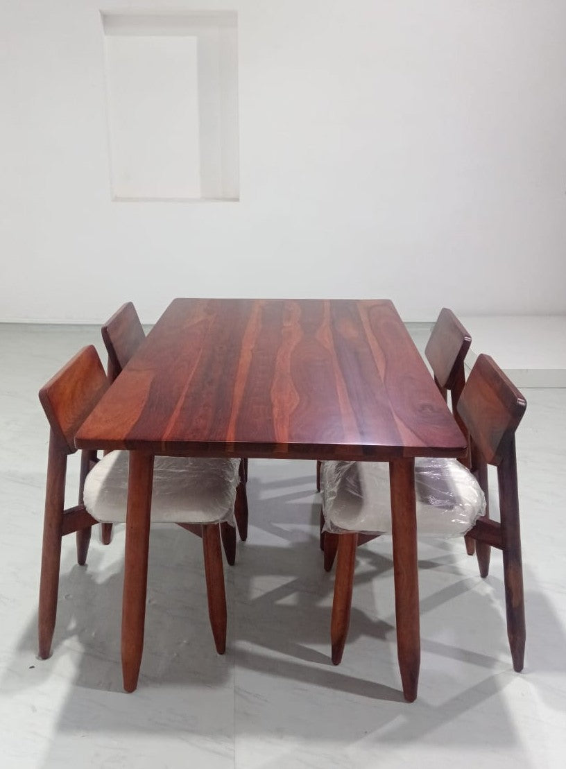 Maltby-Stig Dining Set 150cm - Honey Polish on Sheesham, Fabric Light Ash Grey