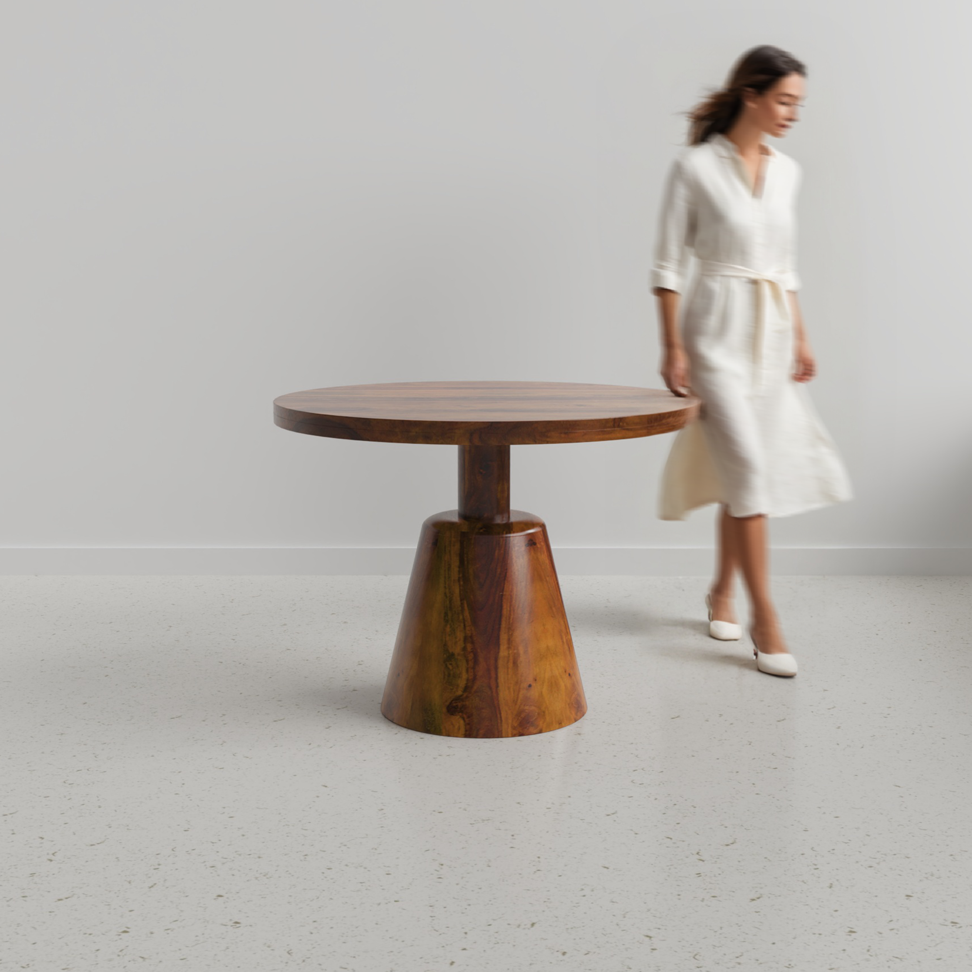 Yukon-round-dining-table-100cm-honey-sheesham-C1.png