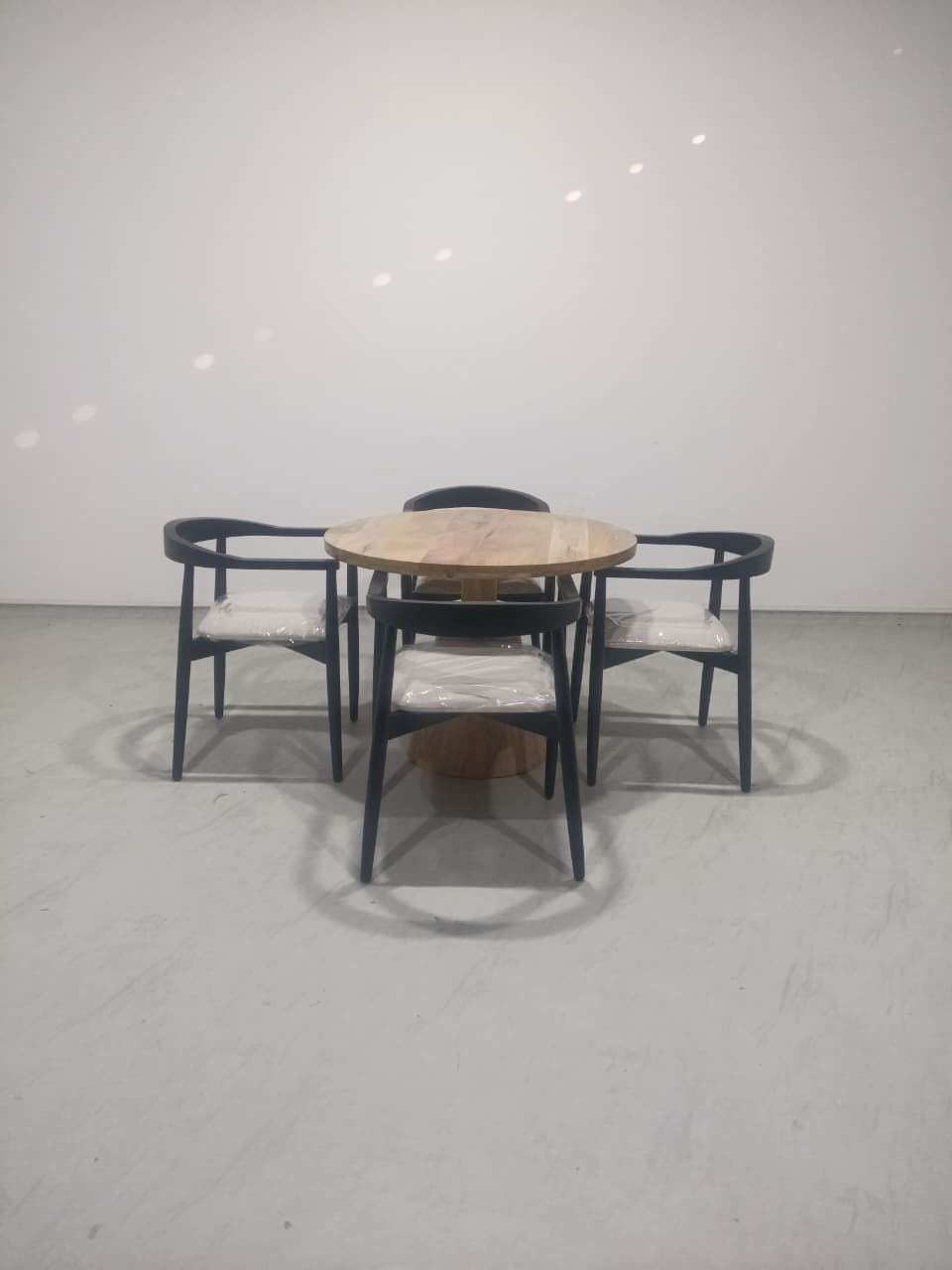Yukon Millie 4 Seater Dining Set