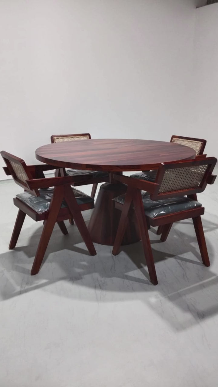 Yukon-Pierre Dining Set - 130cm Diameter - 4 Seater