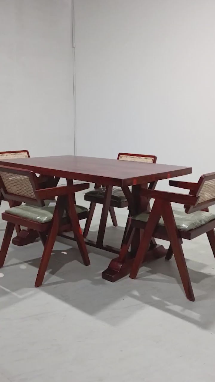 Gable-Pierre Dining Set - 150 cm - 4 Seater