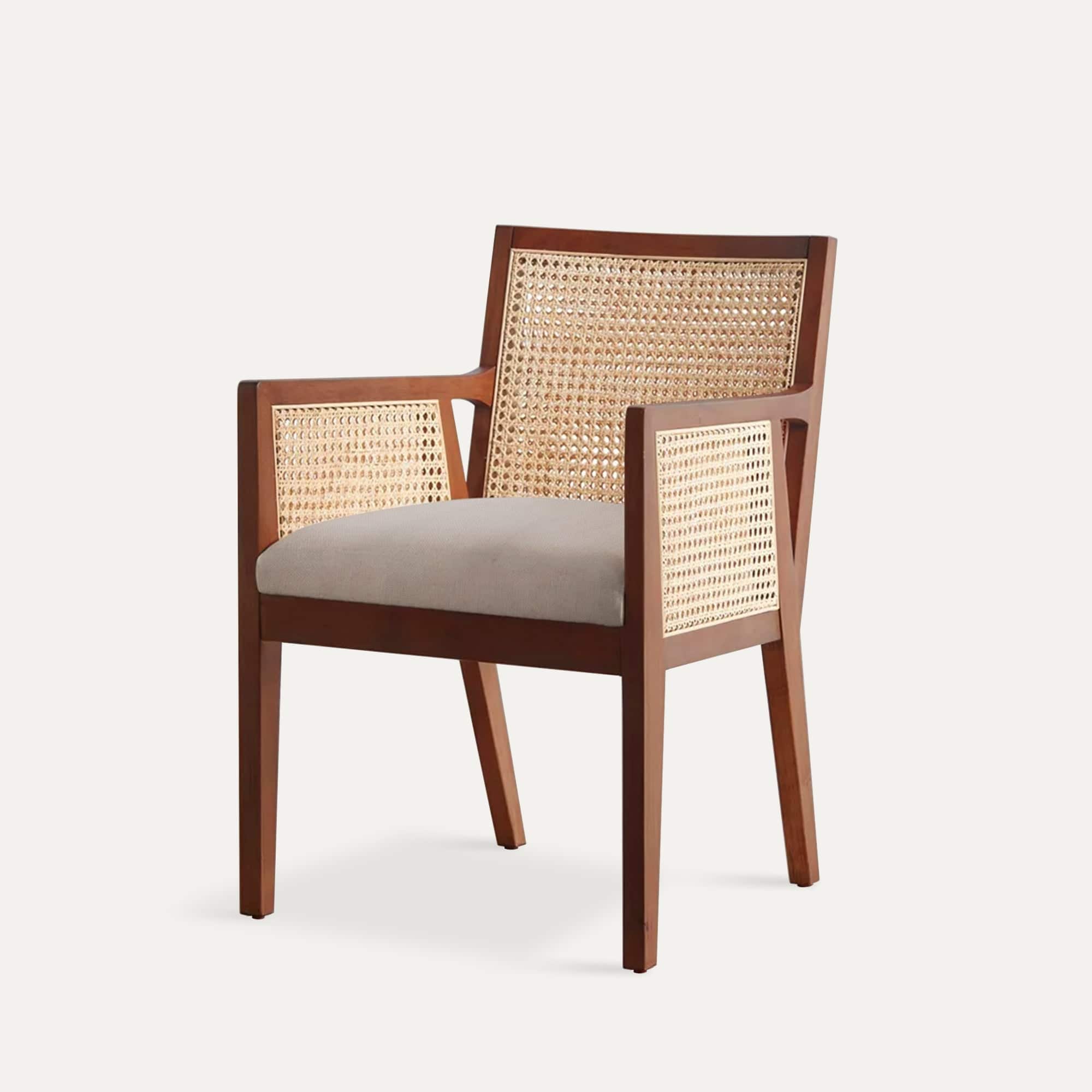 Padded Rattan Chair Upholstered Rattan Chair: Stylish Comfort for Modern Interiors